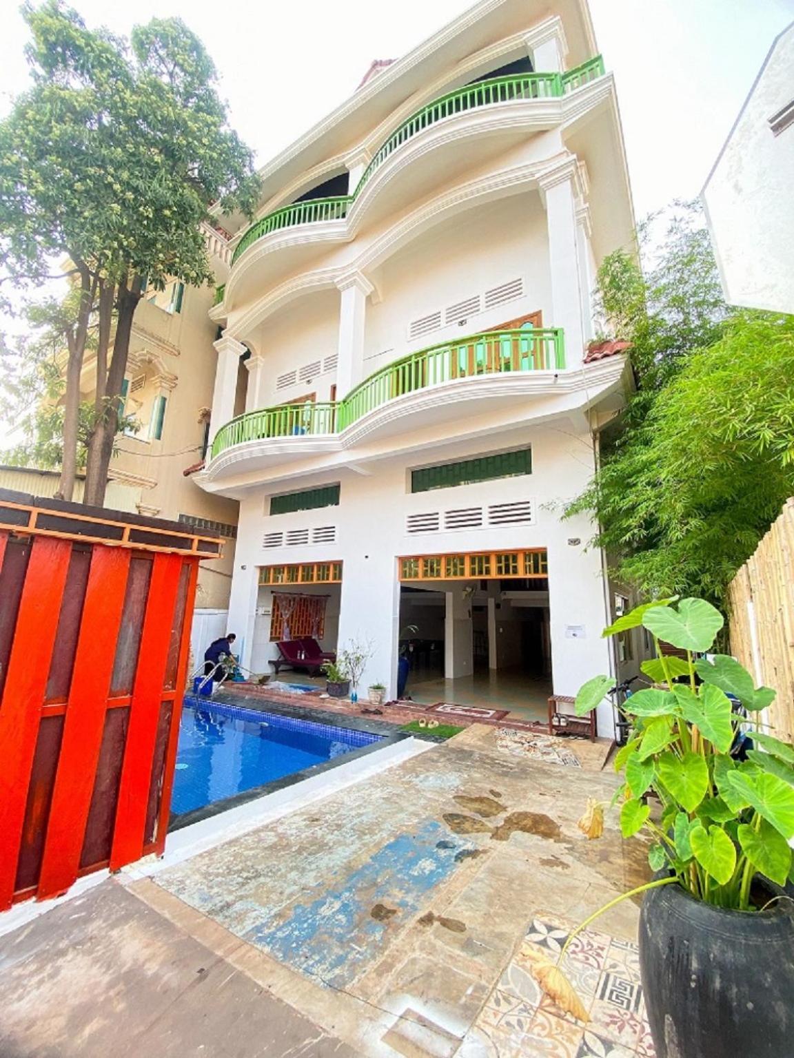 Centro Guest House Siem Reap Bagian luar foto